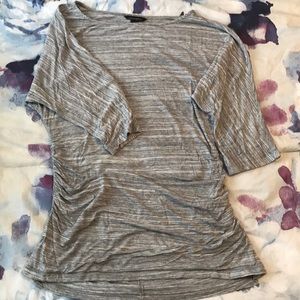 🦩 3 for $25 🦩 Banana Republic Grey melange top